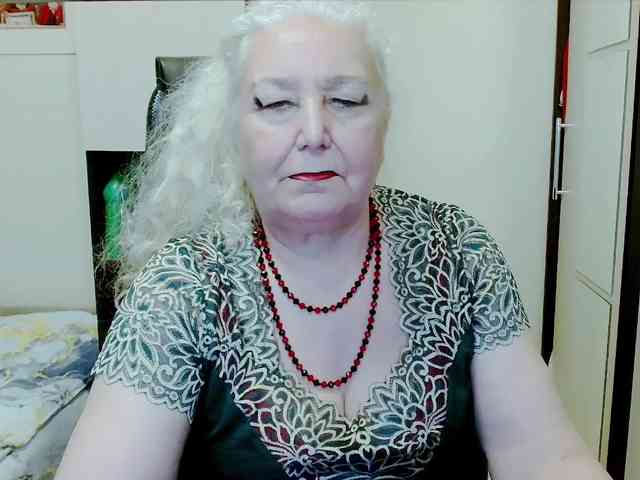 Model: GrannyWants