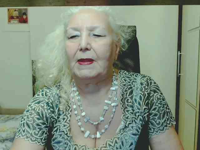 Model: GrannyWants