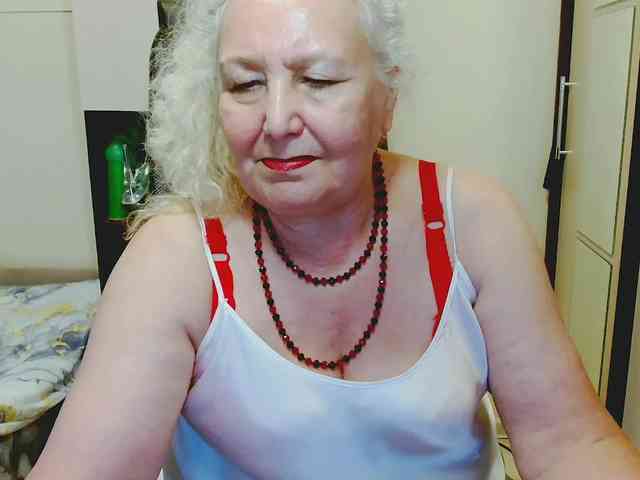 Model: GrannyWants