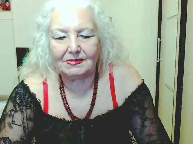 Model: GrannyWants