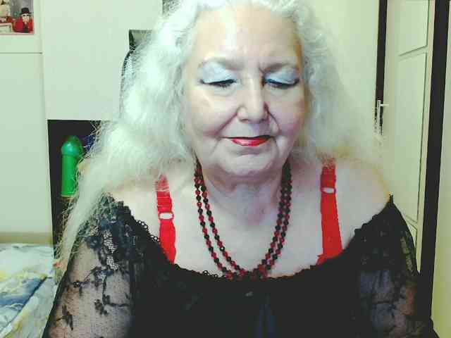 Model: GrannyWants