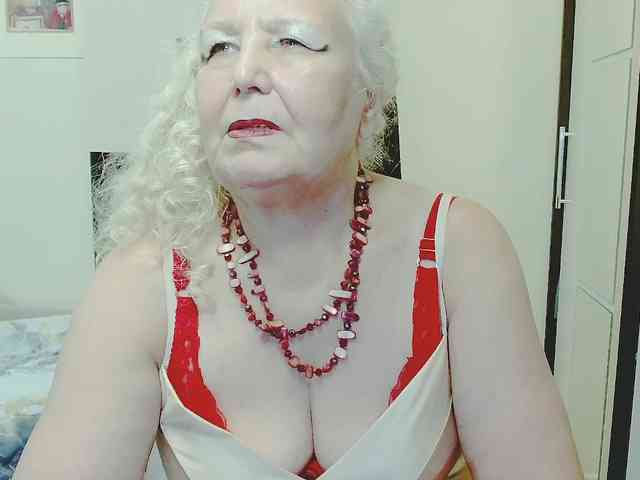 Model: GrannyWants