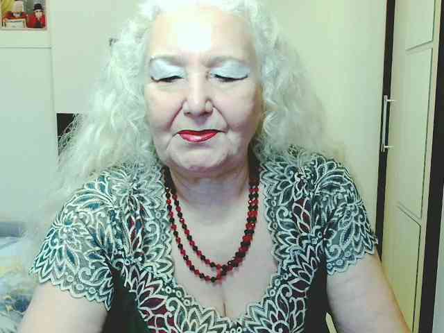 Model: GrannyWants