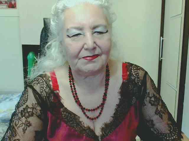 Model: GrannyWants