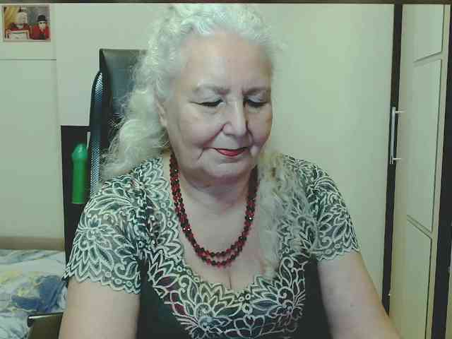 Model: GrannyWants