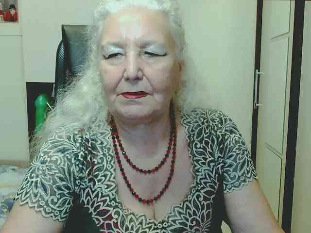 Model: GrannyWants
