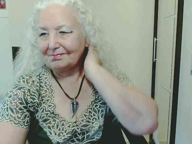 Model: GrannyWants