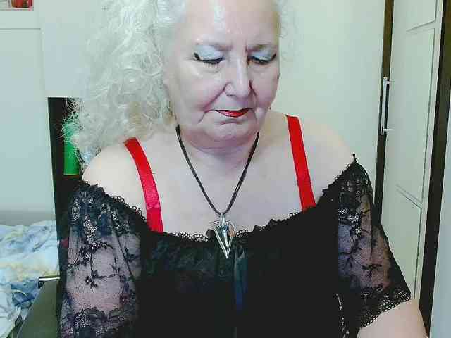 Model: GrannyWants