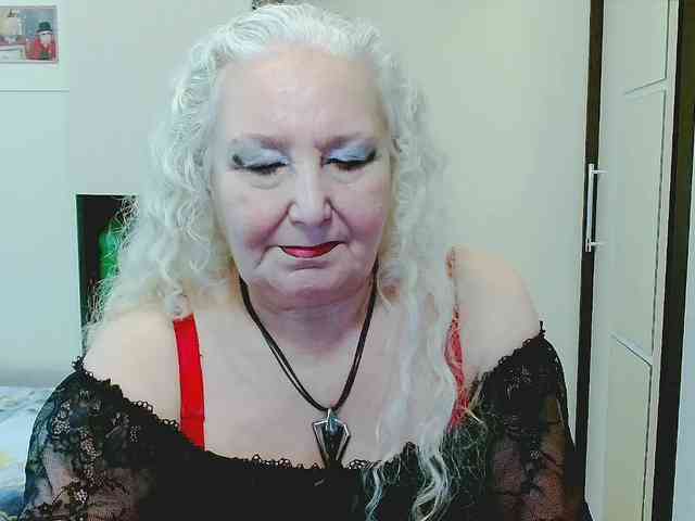 Model: GrannyWants