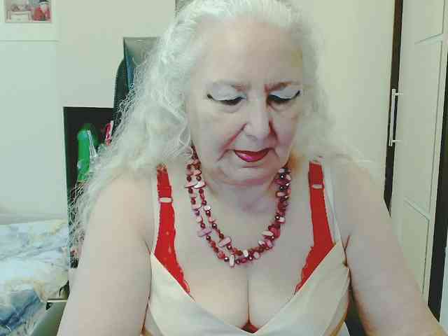 Model: GrannyWants