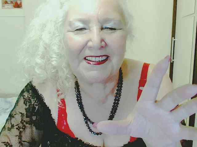 Model: GrannyWants