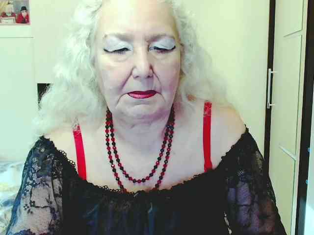 Model: GrannyWants