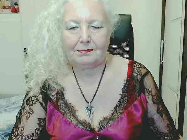 Model: GrannyWants