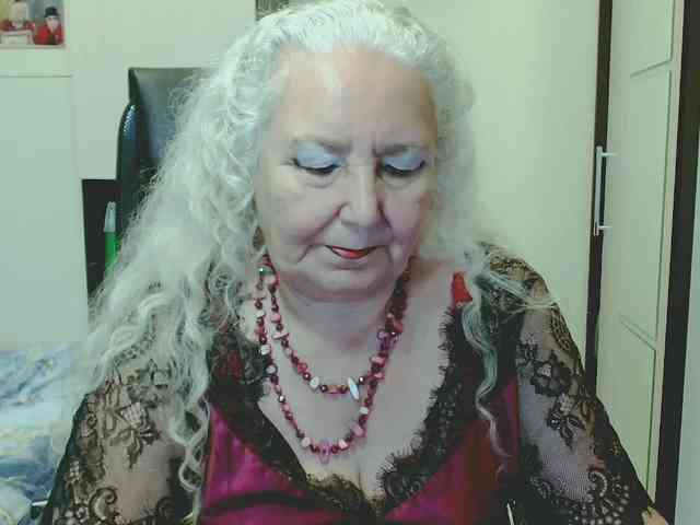 Model: GrannyWants