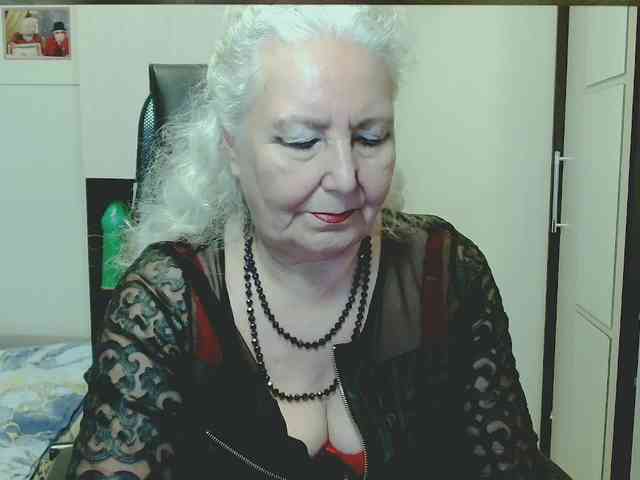 Model: GrannyWants