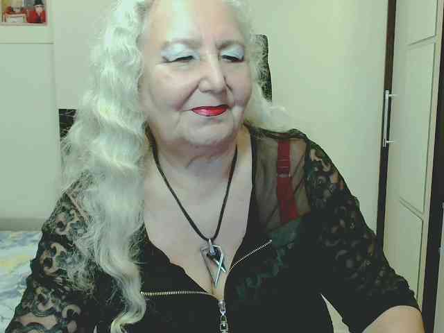 Model: GrannyWants