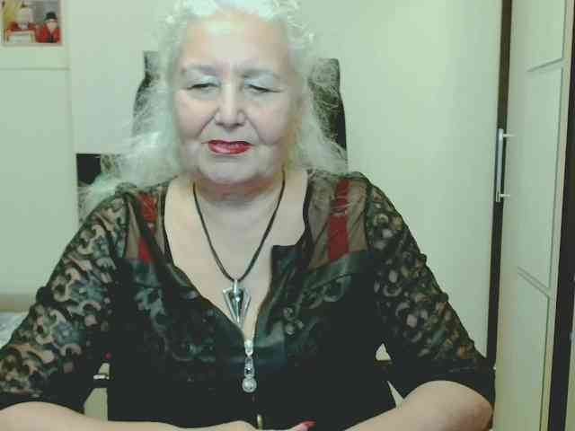 Model: GrannyWants