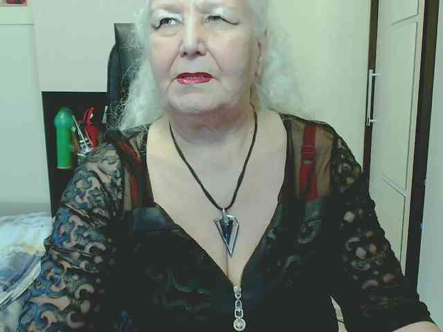 Model: GrannyWants