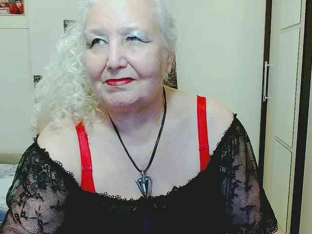 Model: GrannyWants