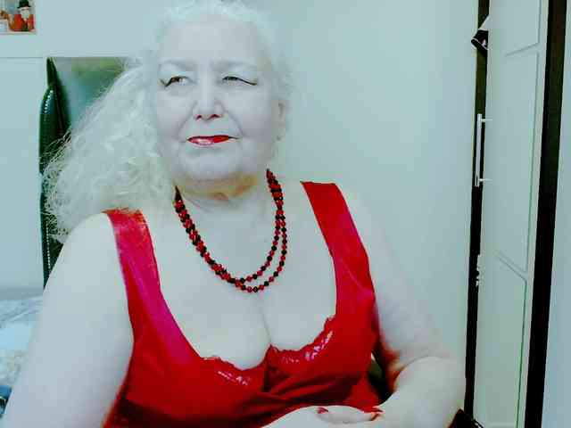 Model: GrannyWants