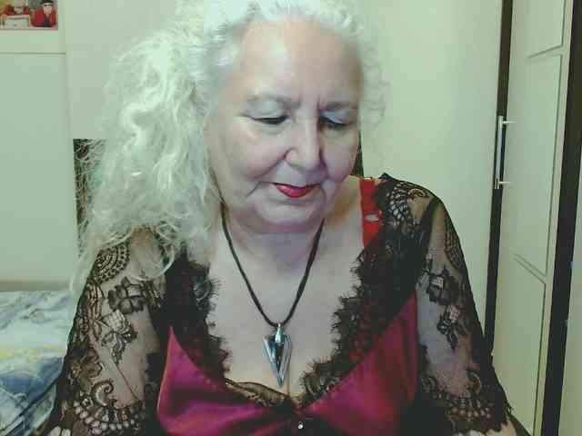 Model: GrannyWants