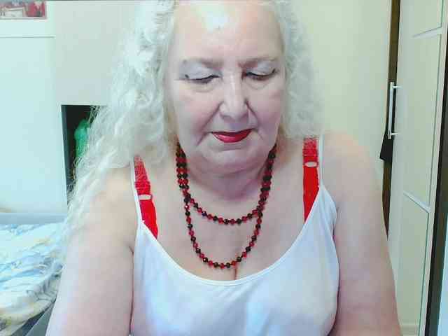Model: GrannyWants