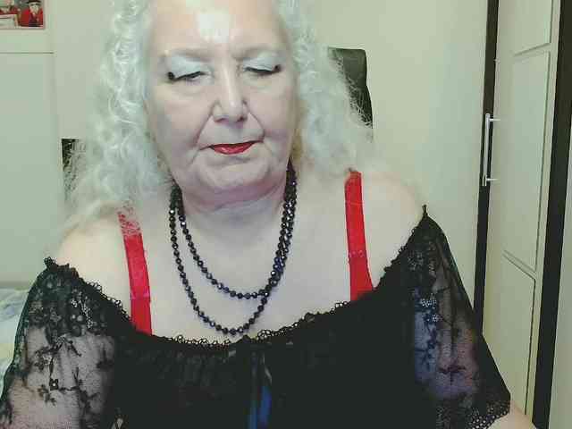 Model: GrannyWants