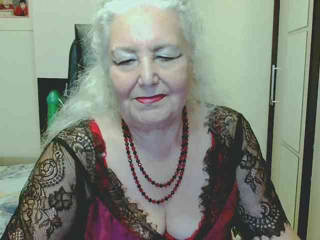 Model: GrannyWants