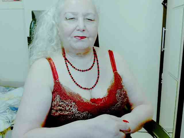 Model: GrannyWants