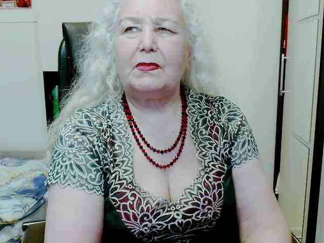 Model: GrannyWants