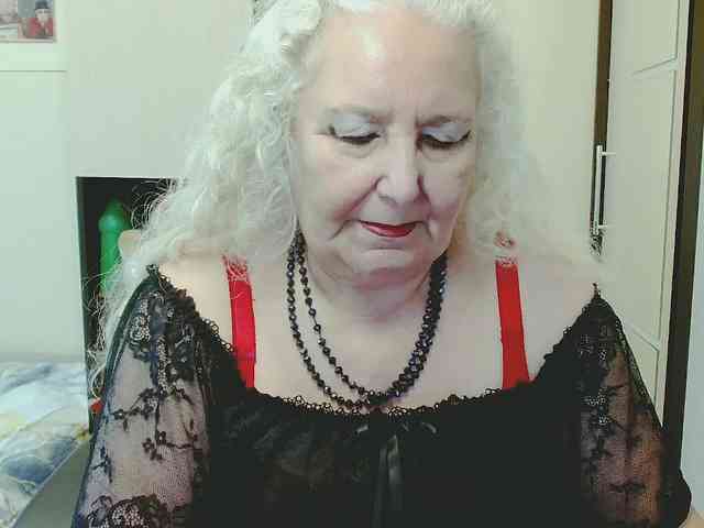 Model: GrannyWants