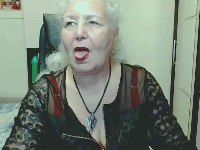 GrannyWants webcam