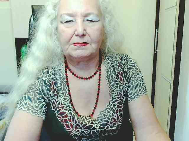 Model: GrannyWants