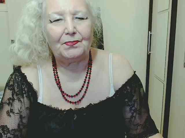 GrannyWants webcam