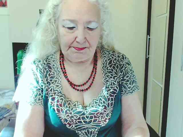 Model: GrannyWants