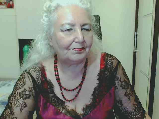 Model: GrannyWants