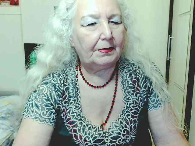 Model: GrannyWants