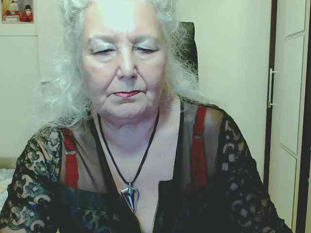 Model: GrannyWants
