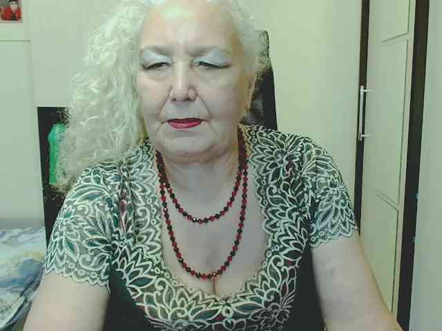 Model: GrannyWants