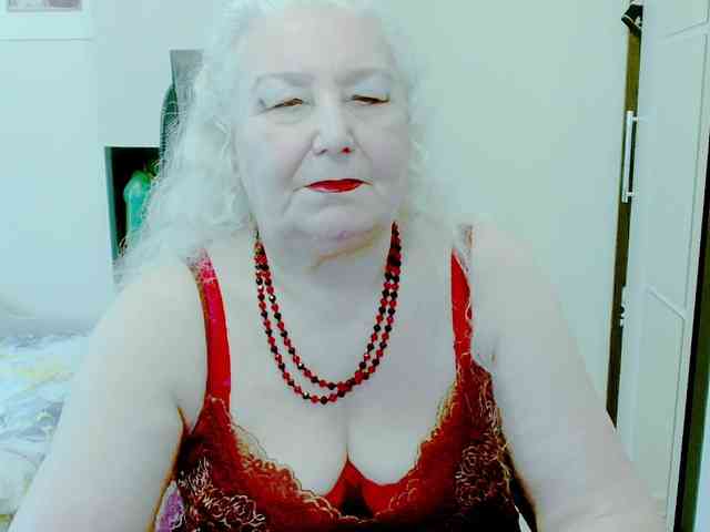 Model: GrannyWants