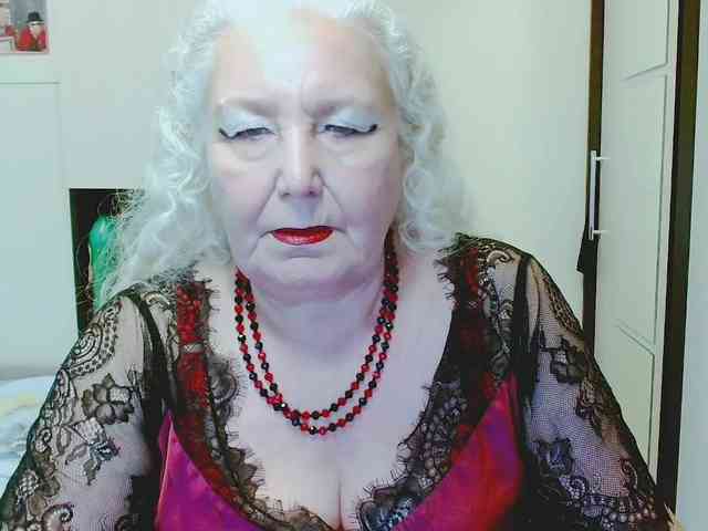 Model: GrannyWants