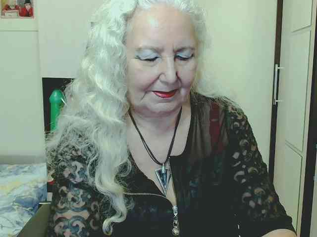 Model: GrannyWants