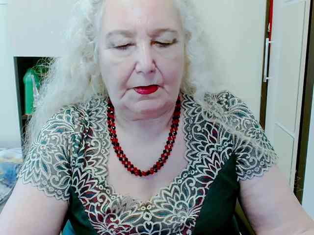 Model: GrannyWants