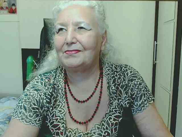 Model: GrannyWants
