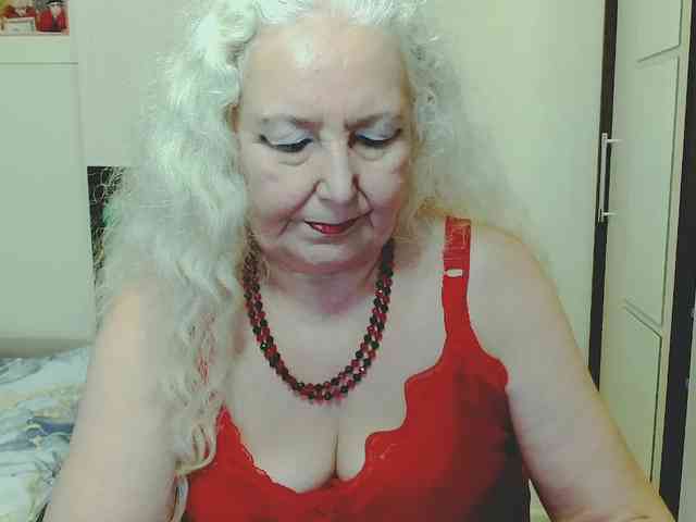 Model: GrannyWants