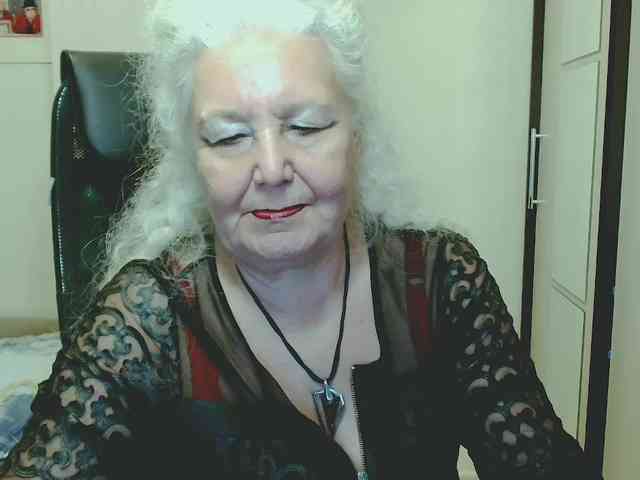 Model: GrannyWants