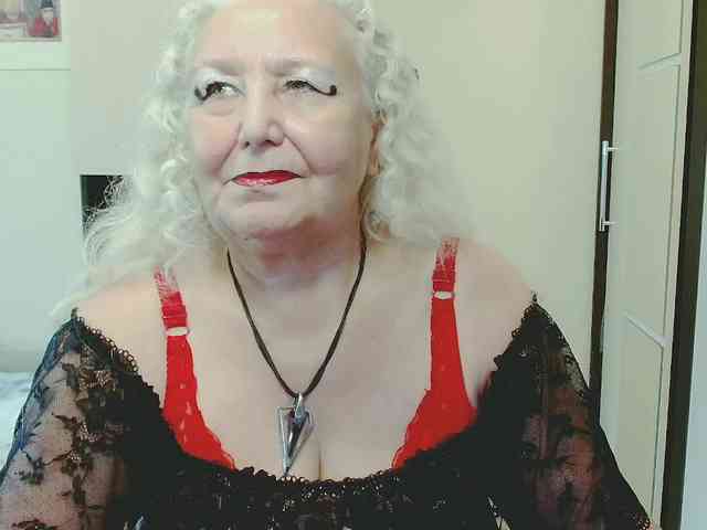 Model: GrannyWants