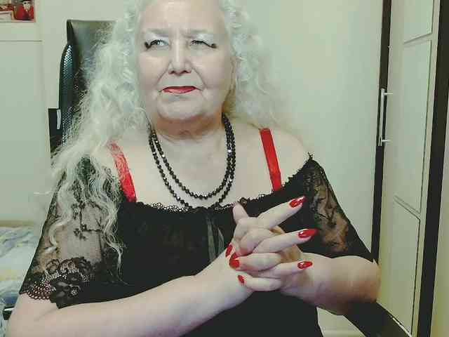 Model: GrannyWants