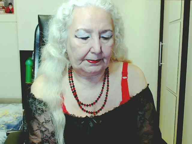 Model: GrannyWants