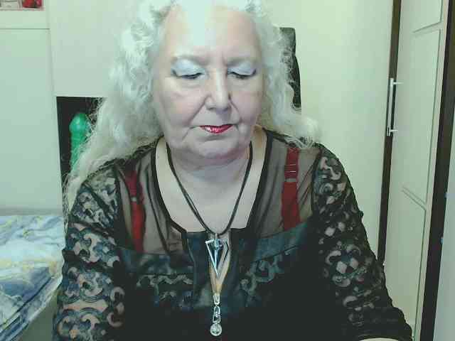 Model: GrannyWants